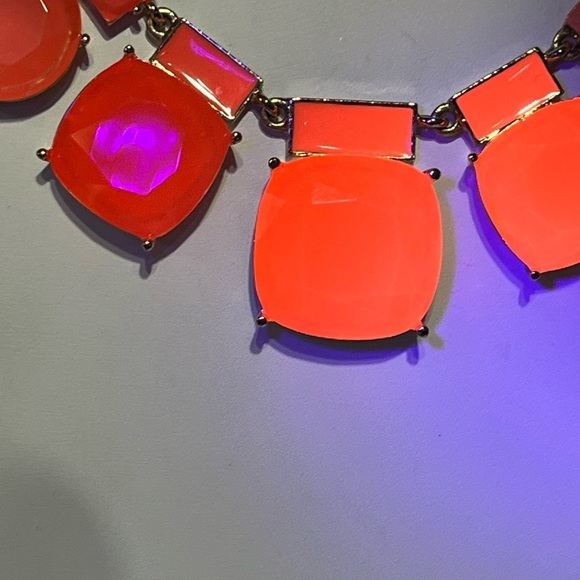 Kate Spade "Cause A Stir" Orange Stone Enamel Gold Plate Statement Necklace - Picture 8 of 12